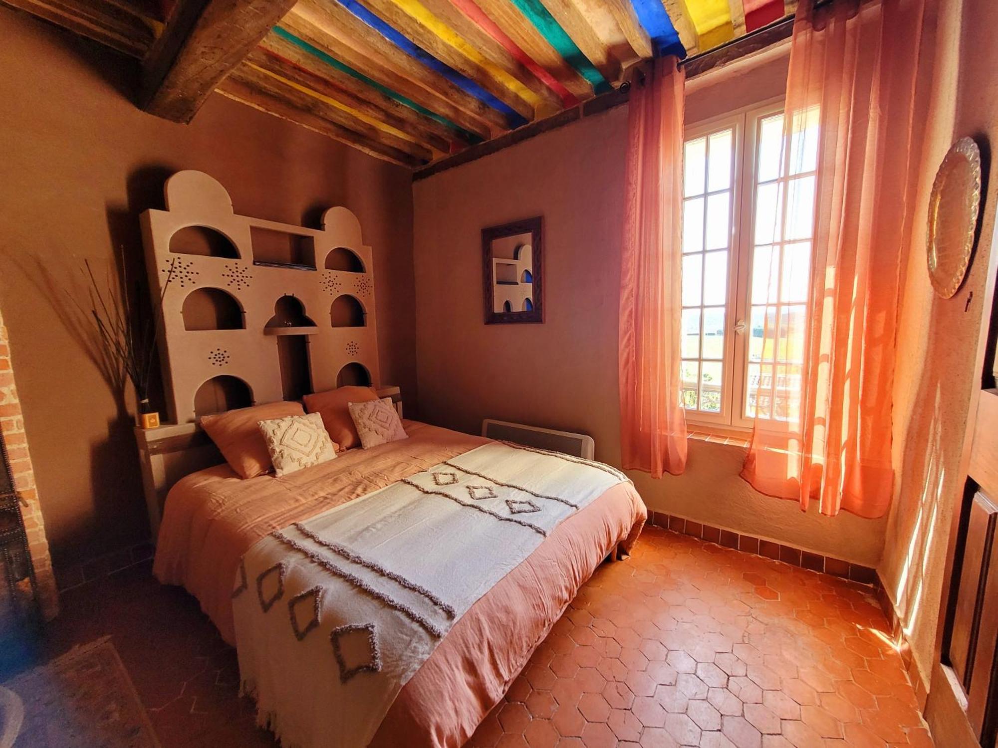 Hotel Au Puits De La Fontaine Tavernes Habitación foto