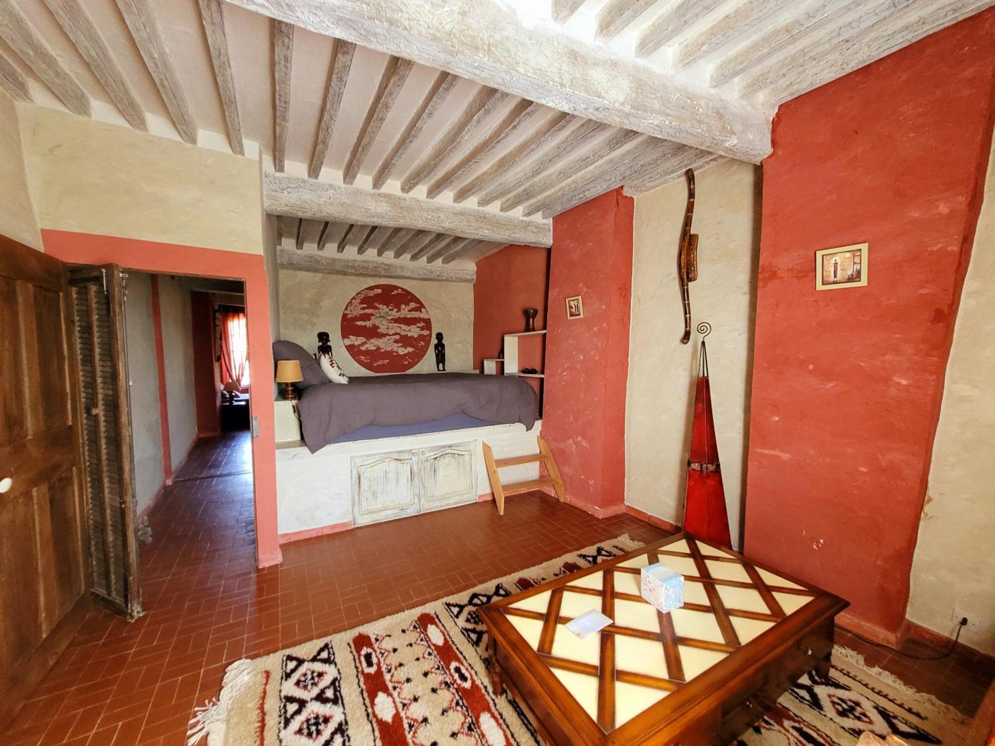 Hotel Au Puits De La Fontaine Tavernes Habitación foto