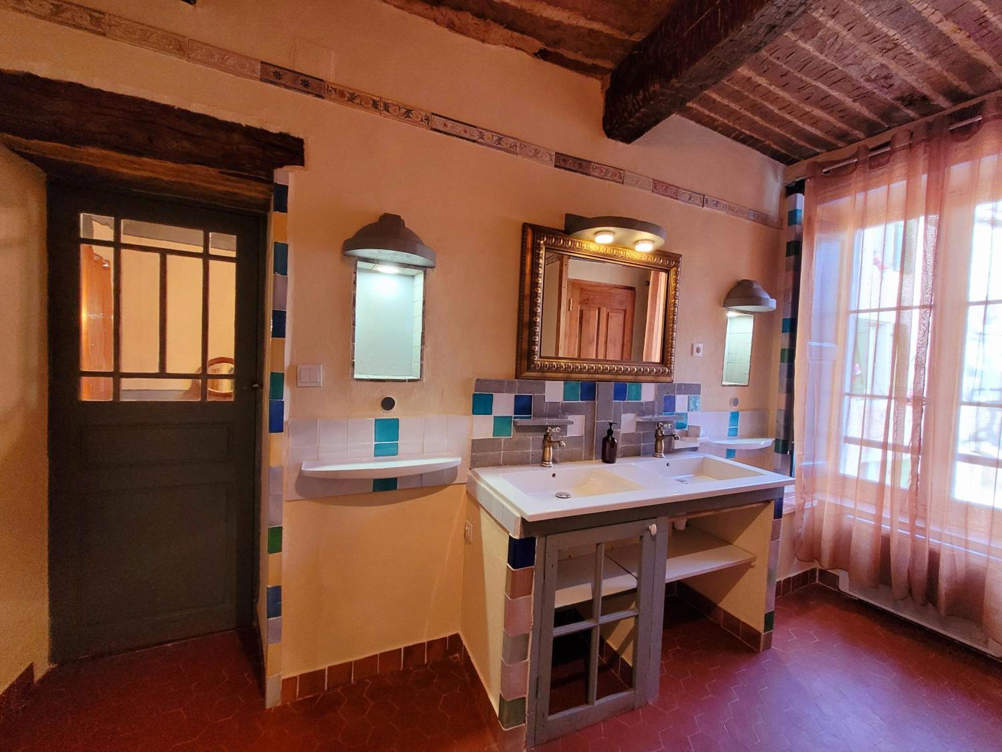 Hotel Au Puits De La Fontaine Tavernes Habitación foto